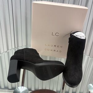 LC Lauren Conrad Elegant Black Ankle Booties